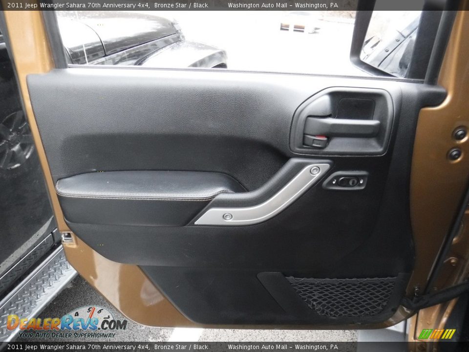 2011 Jeep Wrangler Sahara 70th Anniversary 4x4 Bronze Star / Black Photo #15