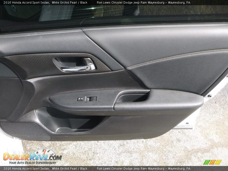 2016 Honda Accord Sport Sedan White Orchid Pearl / Black Photo #11
