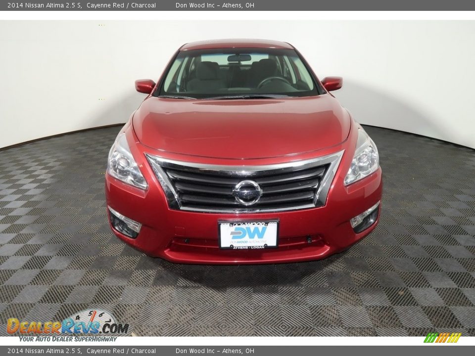 2014 Nissan Altima 2.5 S Cayenne Red / Charcoal Photo #6