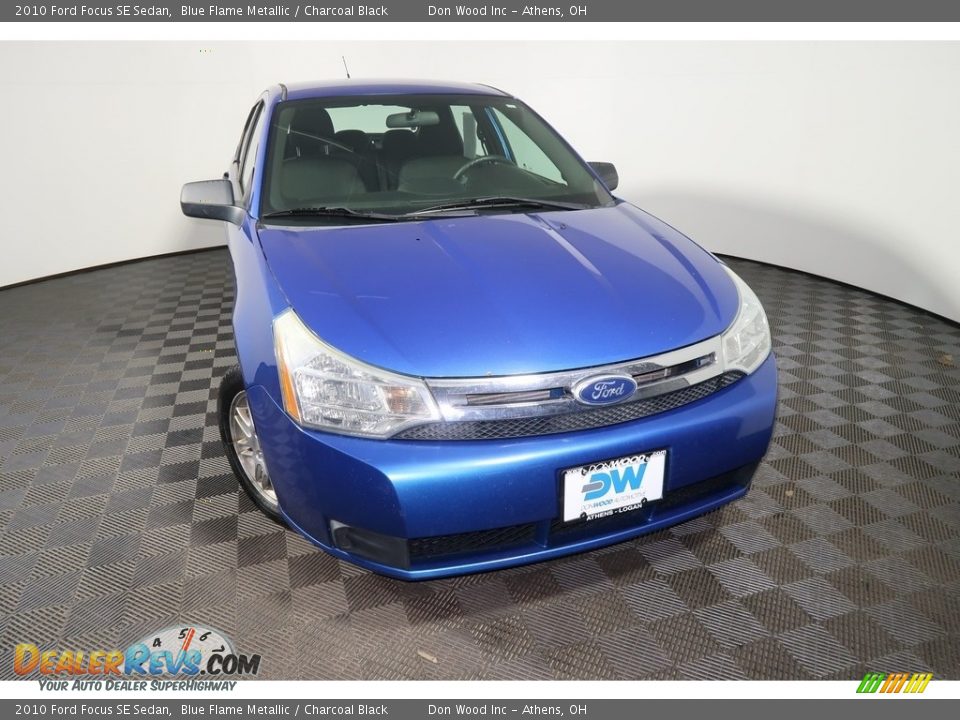 2010 Ford Focus SE Sedan Blue Flame Metallic / Charcoal Black Photo #4