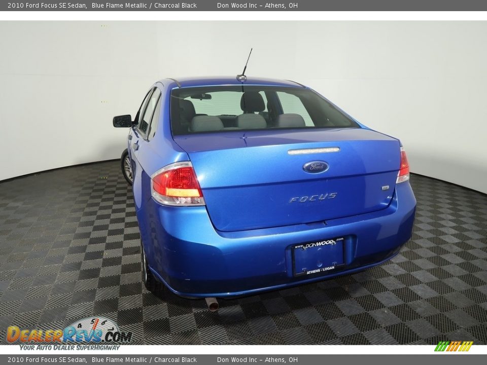 2010 Ford Focus SE Sedan Blue Flame Metallic / Charcoal Black Photo #9