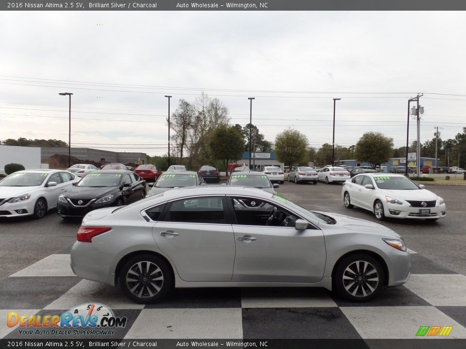 2016 Nissan Altima 2.5 SV Brilliant Silver / Charcoal Photo #3
