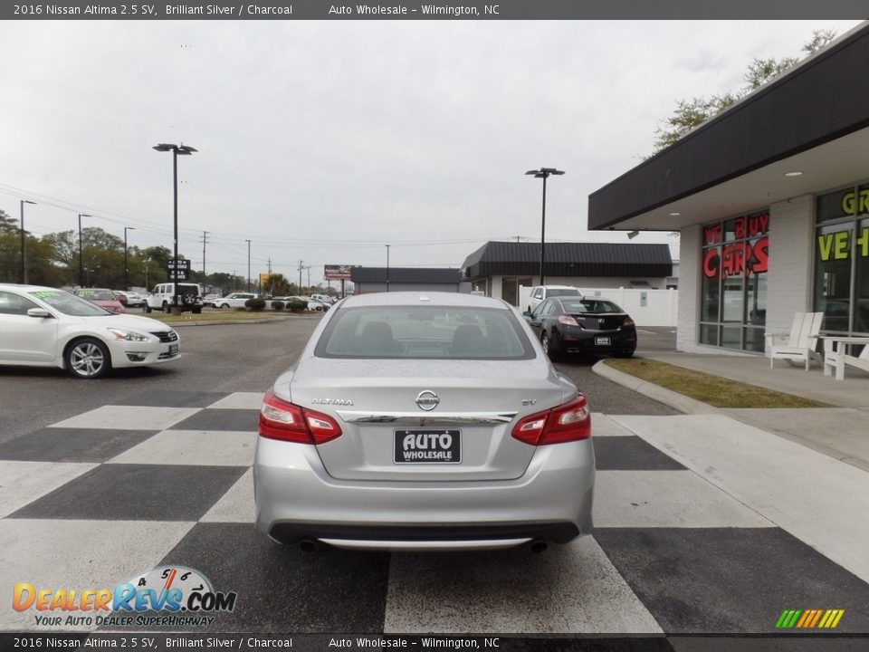 2016 Nissan Altima 2.5 SV Brilliant Silver / Charcoal Photo #4