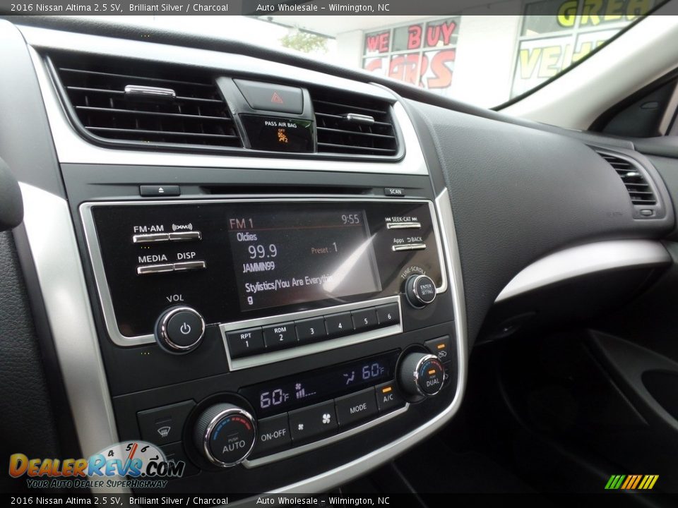 2016 Nissan Altima 2.5 SV Brilliant Silver / Charcoal Photo #16