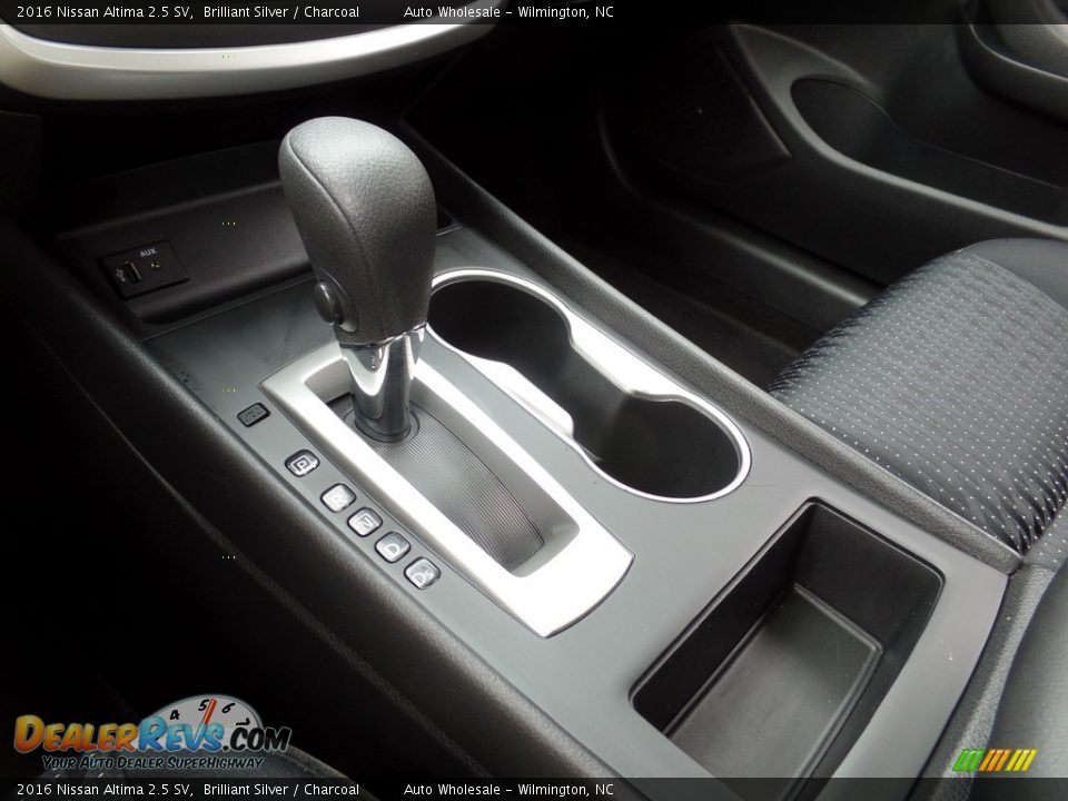 2016 Nissan Altima 2.5 SV Brilliant Silver / Charcoal Photo #19