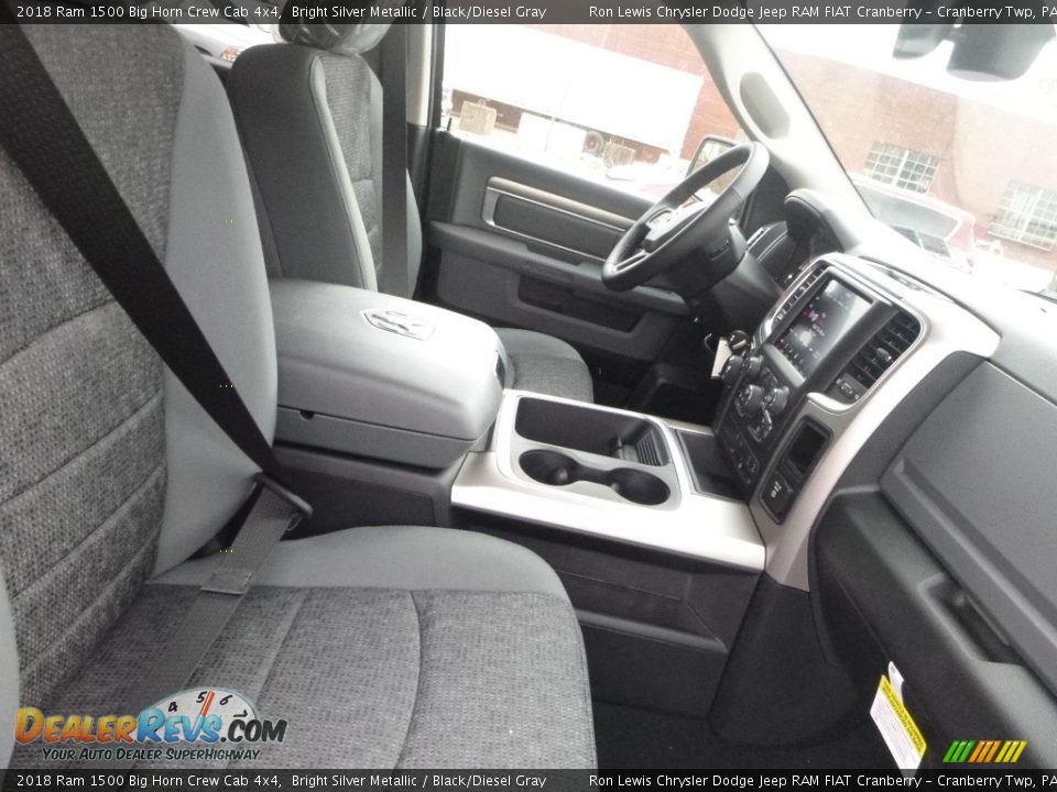 2018 Ram 1500 Big Horn Crew Cab 4x4 Bright Silver Metallic / Black/Diesel Gray Photo #10