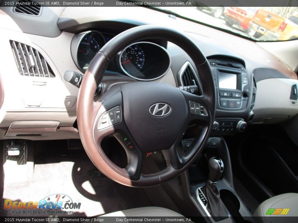 2015 Hyundai Tucson SE AWD Diamond Silver / Beige Photo #32