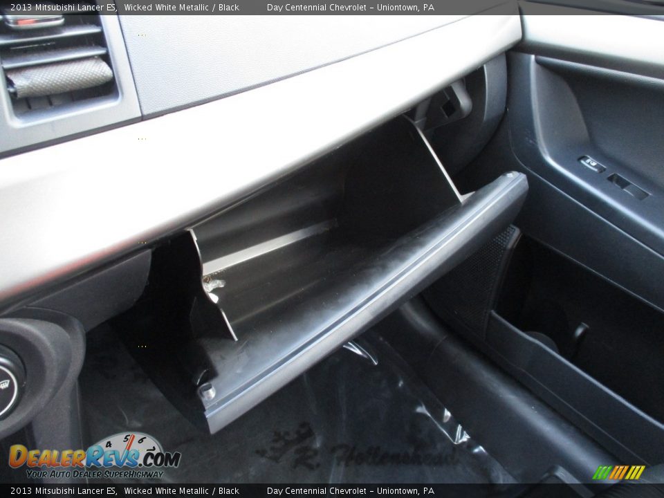 2013 Mitsubishi Lancer ES Wicked White Metallic / Black Photo #31