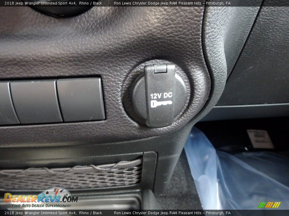 2018 Jeep Wrangler Unlimited Sport 4x4 Rhino / Black Photo #16