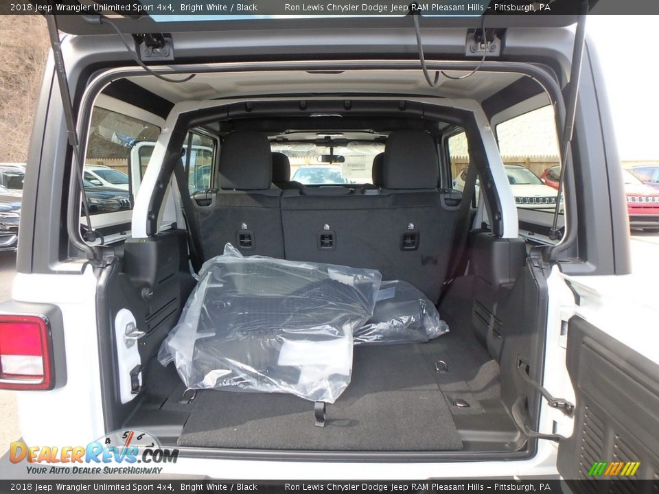 2018 Jeep Wrangler Unlimited Sport 4x4 Bright White / Black Photo #20