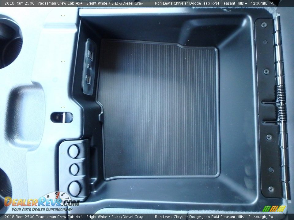 2018 Ram 2500 Tradesman Crew Cab 4x4 Bright White / Black/Diesel Gray Photo #18