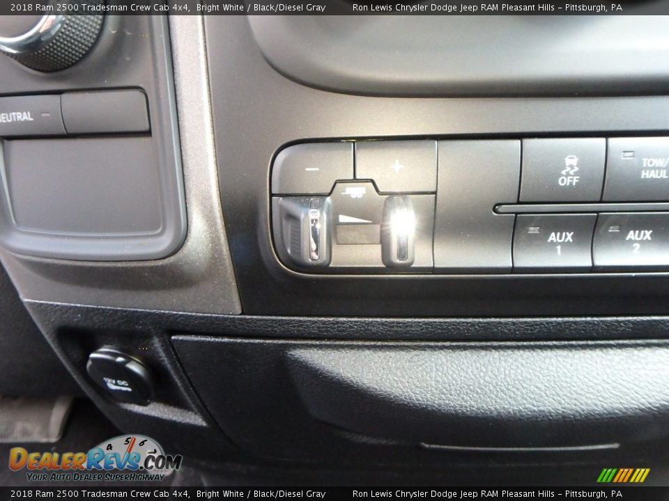 2018 Ram 2500 Tradesman Crew Cab 4x4 Bright White / Black/Diesel Gray Photo #19