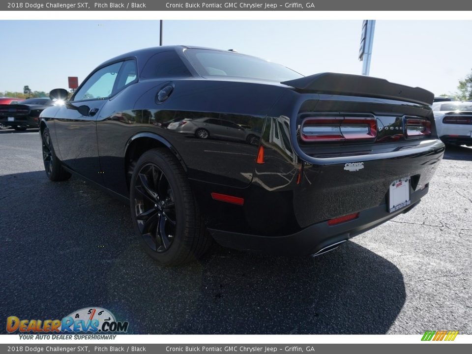 2018 Dodge Challenger SXT Pitch Black / Black Photo #15