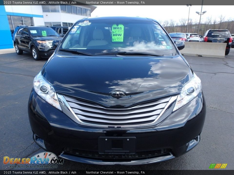 2015 Toyota Sienna XLE AWD Attitude Black / Ash Photo #13