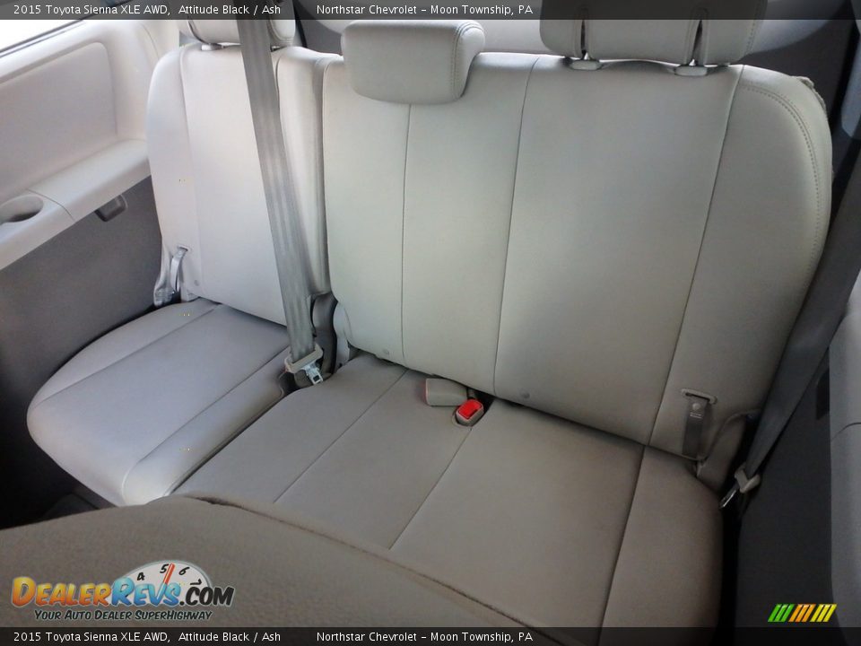 2015 Toyota Sienna XLE AWD Attitude Black / Ash Photo #23