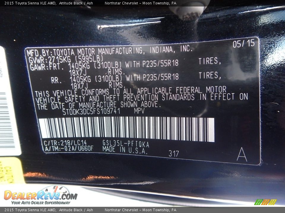 2015 Toyota Sienna XLE AWD Attitude Black / Ash Photo #28