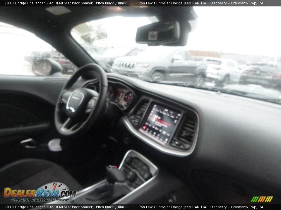 2018 Dodge Challenger 392 HEMI Scat Pack Shaker Pitch Black / Black Photo #11