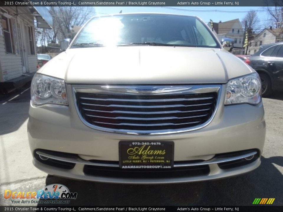 2015 Chrysler Town & Country Touring-L Cashmere/Sandstone Pearl / Black/Light Graystone Photo #2