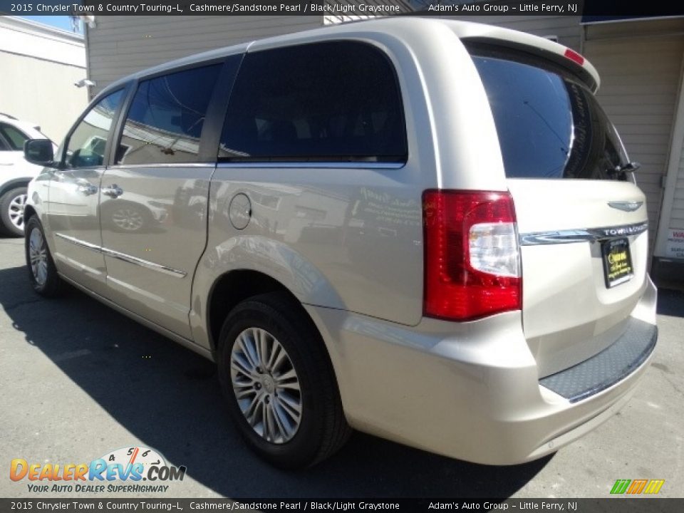 2015 Chrysler Town & Country Touring-L Cashmere/Sandstone Pearl / Black/Light Graystone Photo #5