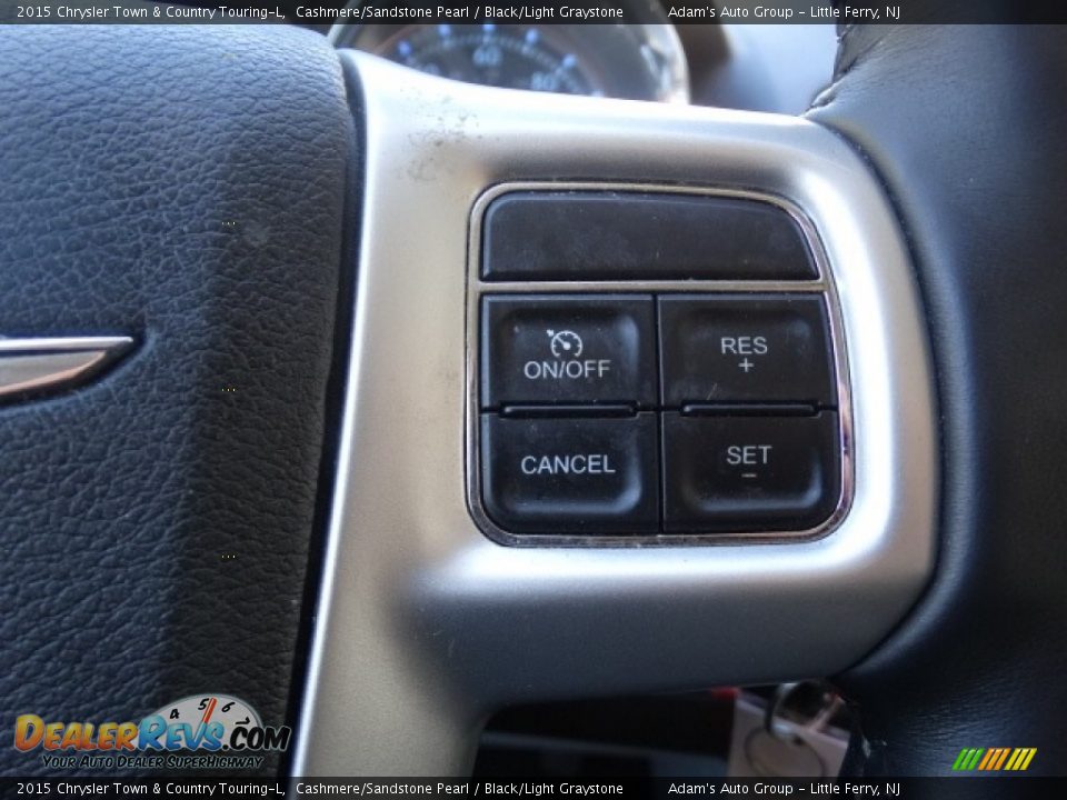 2015 Chrysler Town & Country Touring-L Cashmere/Sandstone Pearl / Black/Light Graystone Photo #12