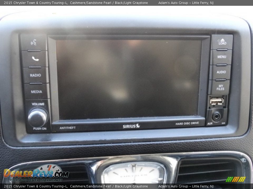 2015 Chrysler Town & Country Touring-L Cashmere/Sandstone Pearl / Black/Light Graystone Photo #13