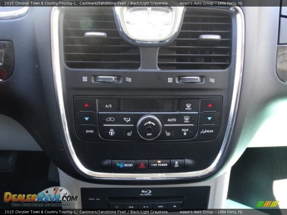 2015 Chrysler Town & Country Touring-L Cashmere/Sandstone Pearl / Black/Light Graystone Photo #14