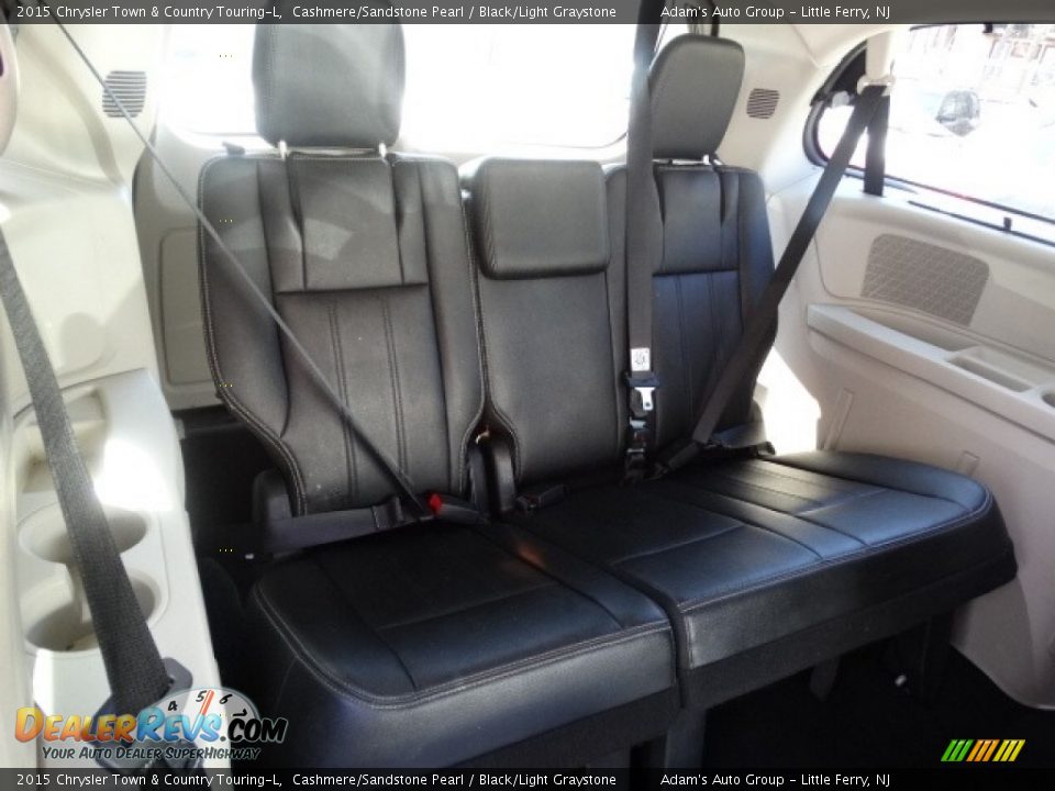 2015 Chrysler Town & Country Touring-L Cashmere/Sandstone Pearl / Black/Light Graystone Photo #24