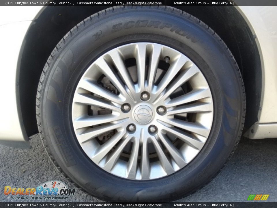 2015 Chrysler Town & Country Touring-L Cashmere/Sandstone Pearl / Black/Light Graystone Photo #28