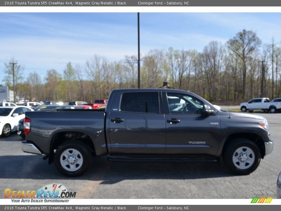 2016 Toyota Tundra SR5 CrewMax 4x4 Magnetic Gray Metallic / Black Photo #2