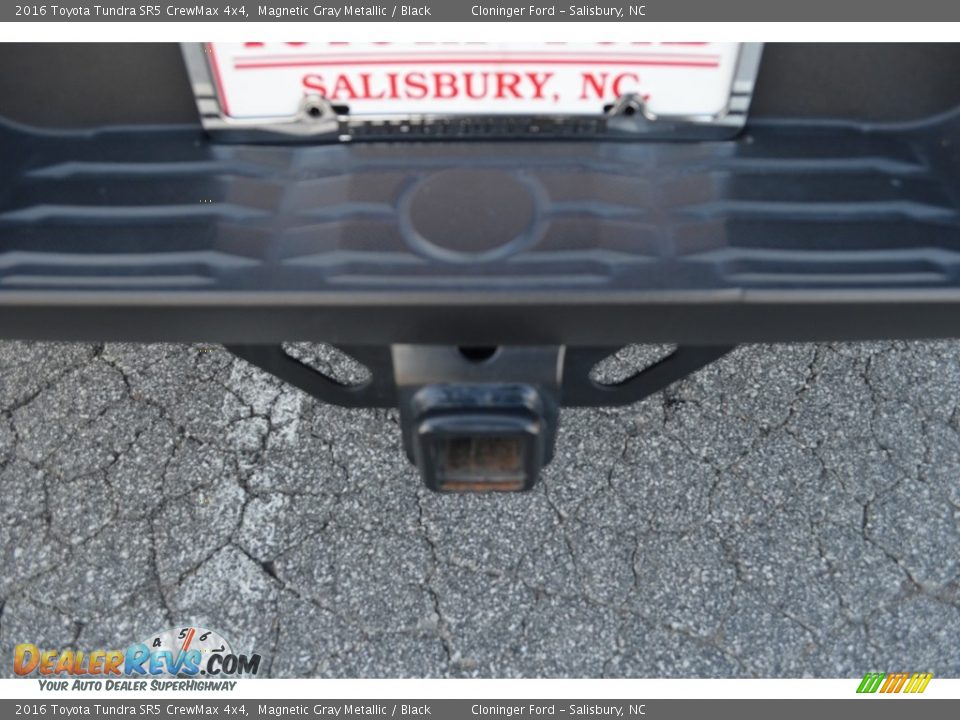 2016 Toyota Tundra SR5 CrewMax 4x4 Magnetic Gray Metallic / Black Photo #7