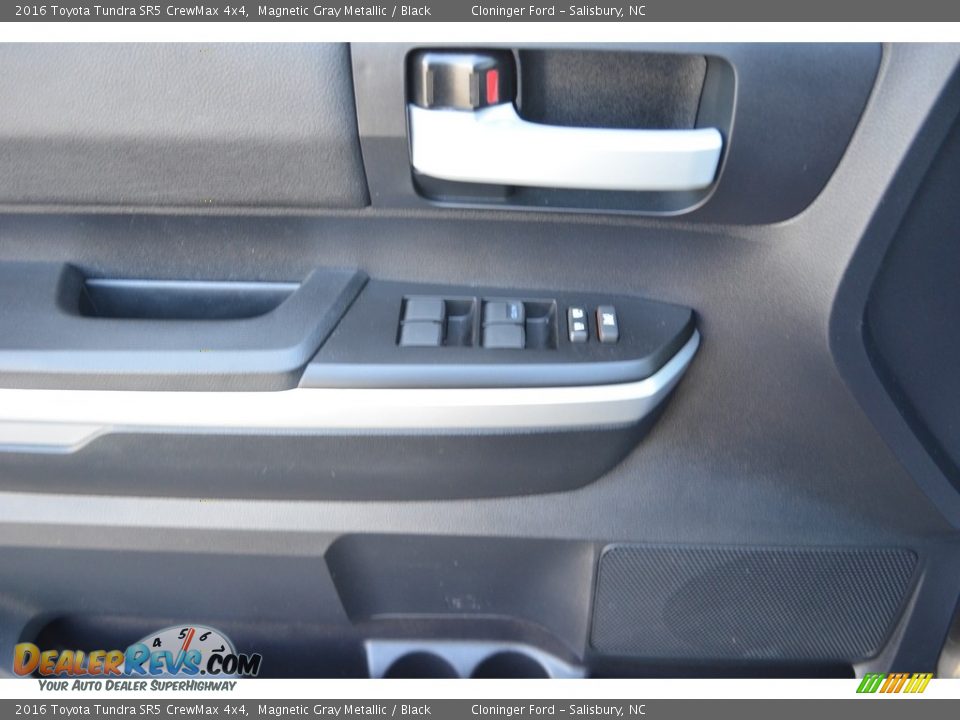 2016 Toyota Tundra SR5 CrewMax 4x4 Magnetic Gray Metallic / Black Photo #9