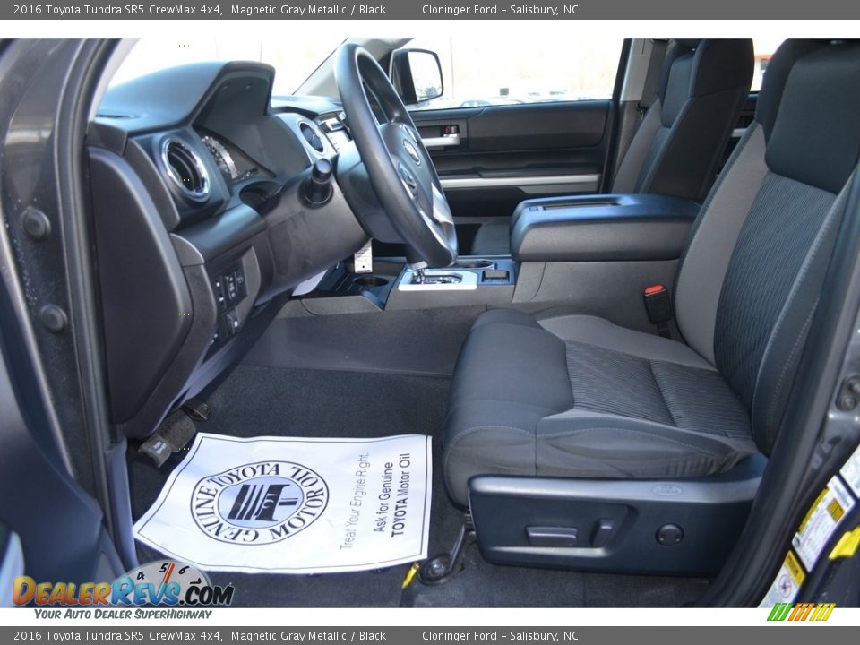 2016 Toyota Tundra SR5 CrewMax 4x4 Magnetic Gray Metallic / Black Photo #10