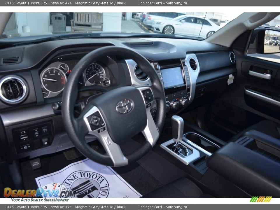 2016 Toyota Tundra SR5 CrewMax 4x4 Magnetic Gray Metallic / Black Photo #11