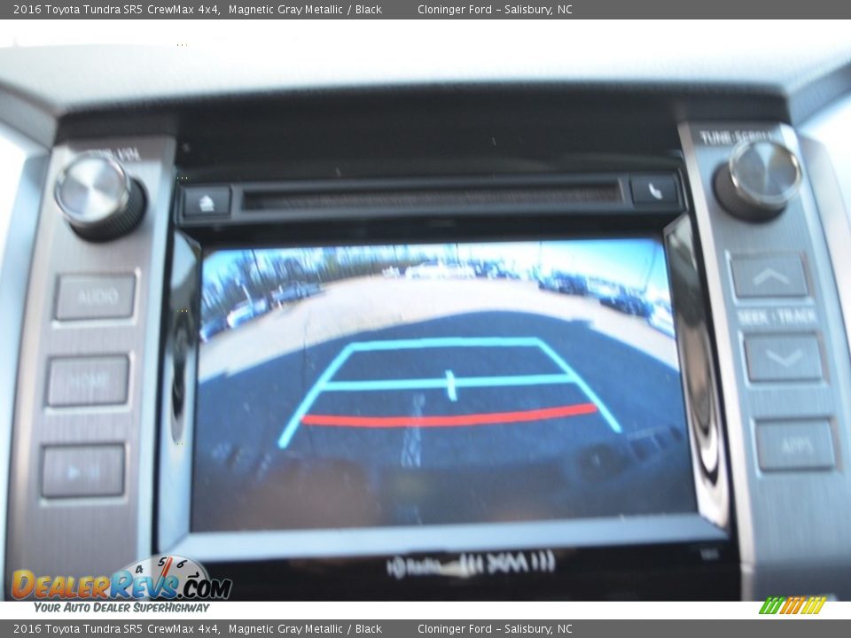 2016 Toyota Tundra SR5 CrewMax 4x4 Magnetic Gray Metallic / Black Photo #18