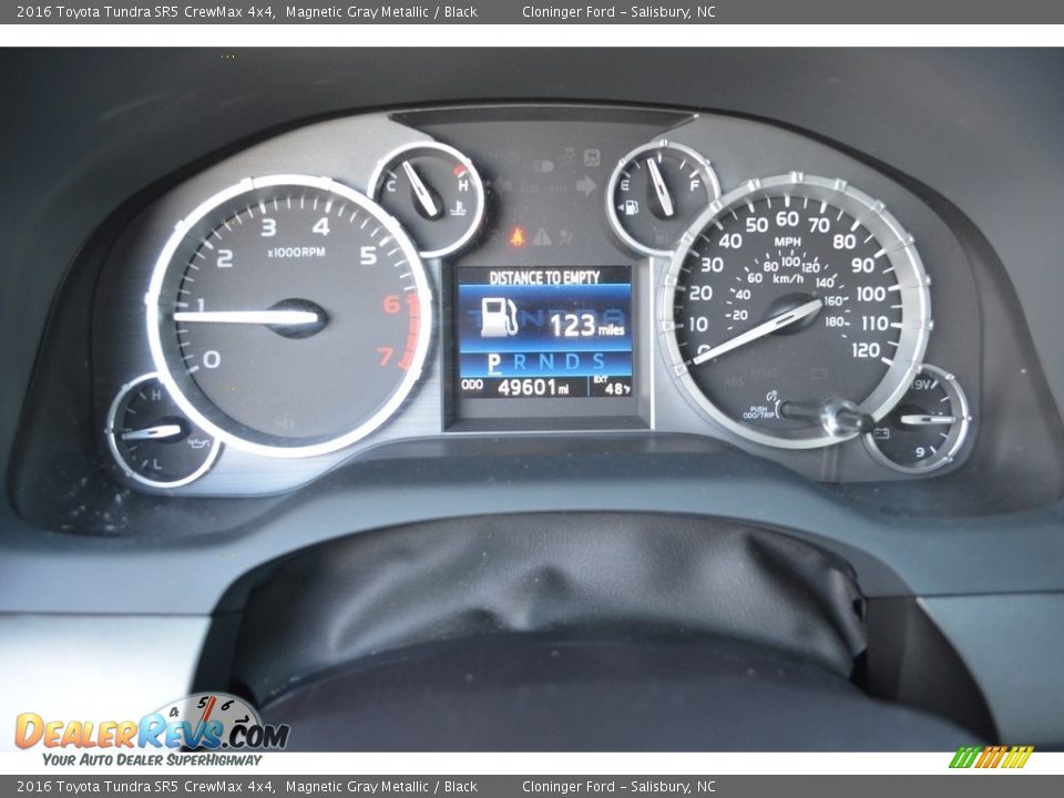2016 Toyota Tundra SR5 CrewMax 4x4 Magnetic Gray Metallic / Black Photo #22