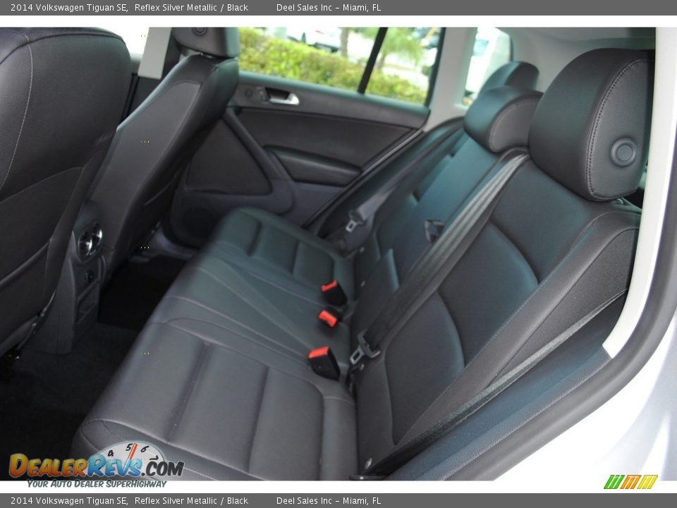 2014 Volkswagen Tiguan SE Reflex Silver Metallic / Black Photo #12