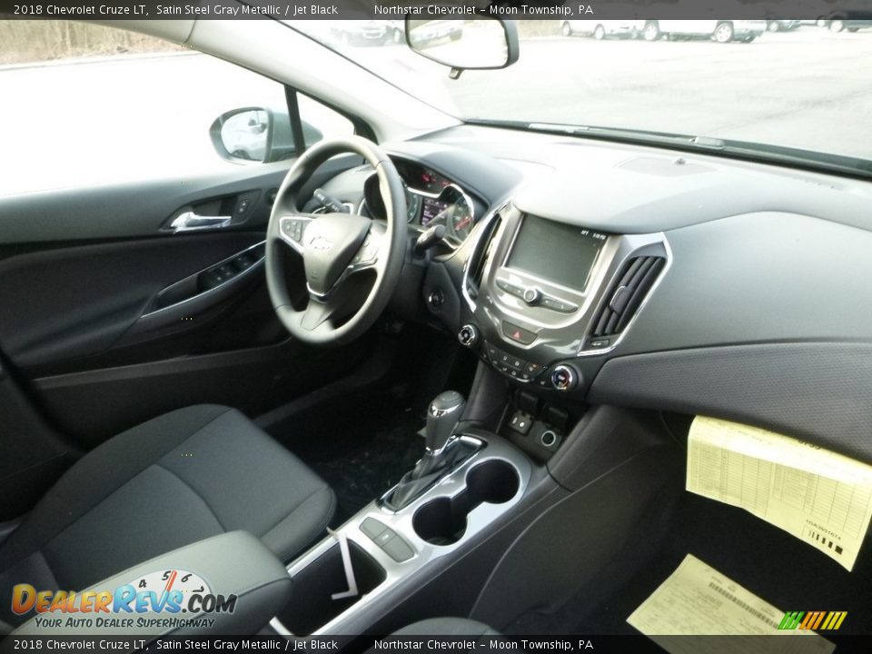 2018 Chevrolet Cruze LT Satin Steel Gray Metallic / Jet Black Photo #11