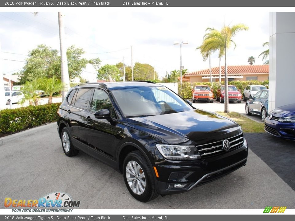 2018 Volkswagen Tiguan S Deep Black Pearl / Titan Black Photo #1