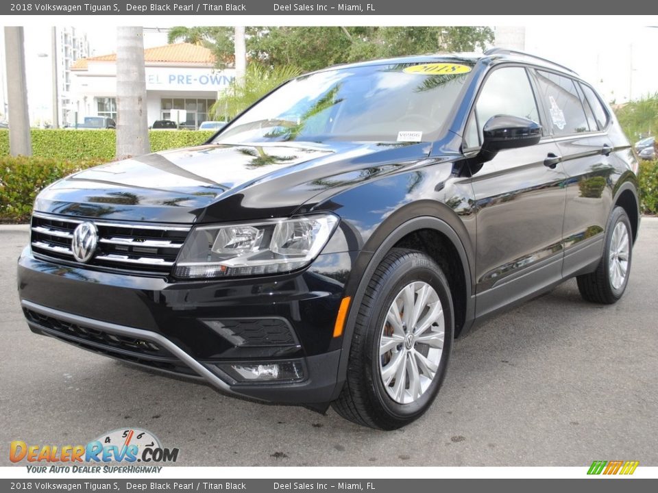 2018 Volkswagen Tiguan S Deep Black Pearl / Titan Black Photo #5