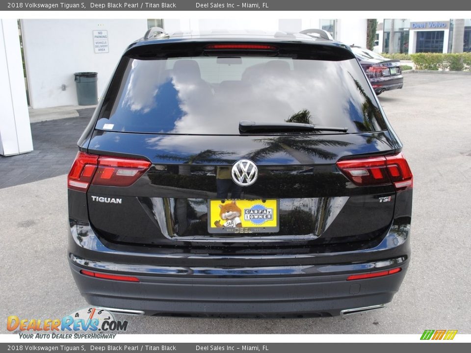 2018 Volkswagen Tiguan S Deep Black Pearl / Titan Black Photo #8