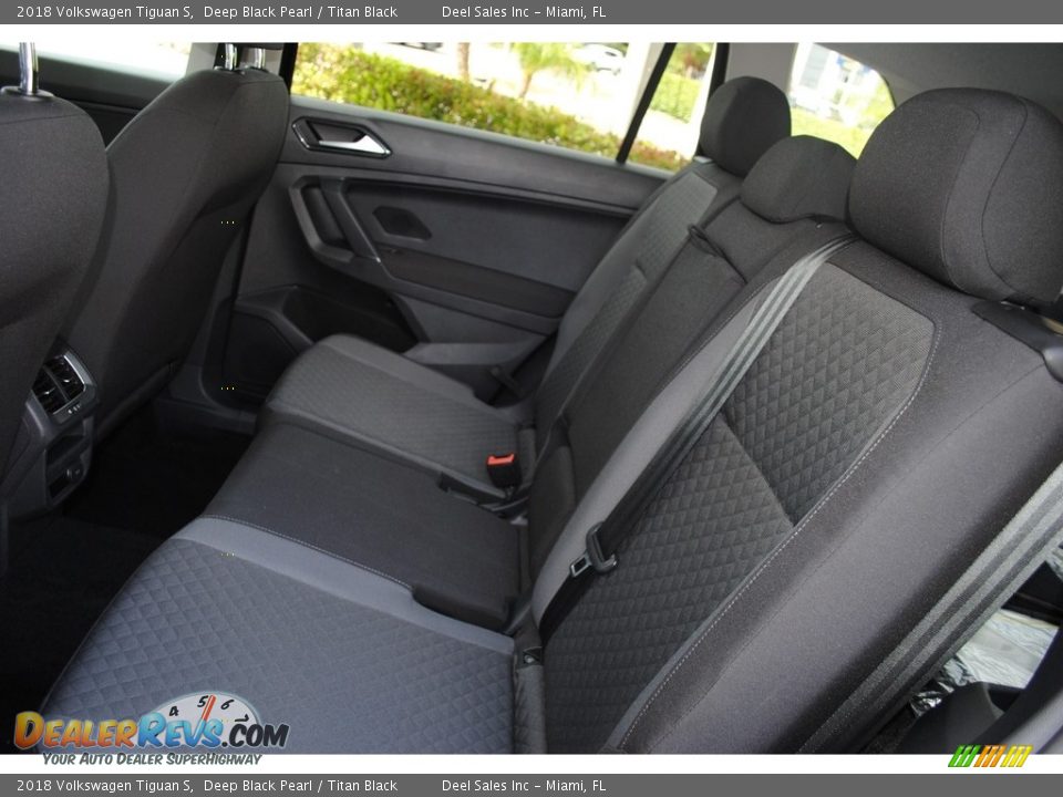 2018 Volkswagen Tiguan S Deep Black Pearl / Titan Black Photo #12