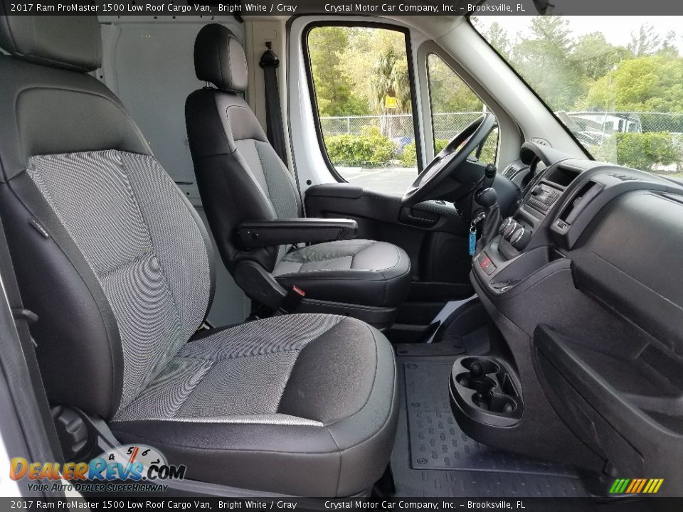 2017 Ram ProMaster 1500 Low Roof Cargo Van Bright White / Gray Photo #10