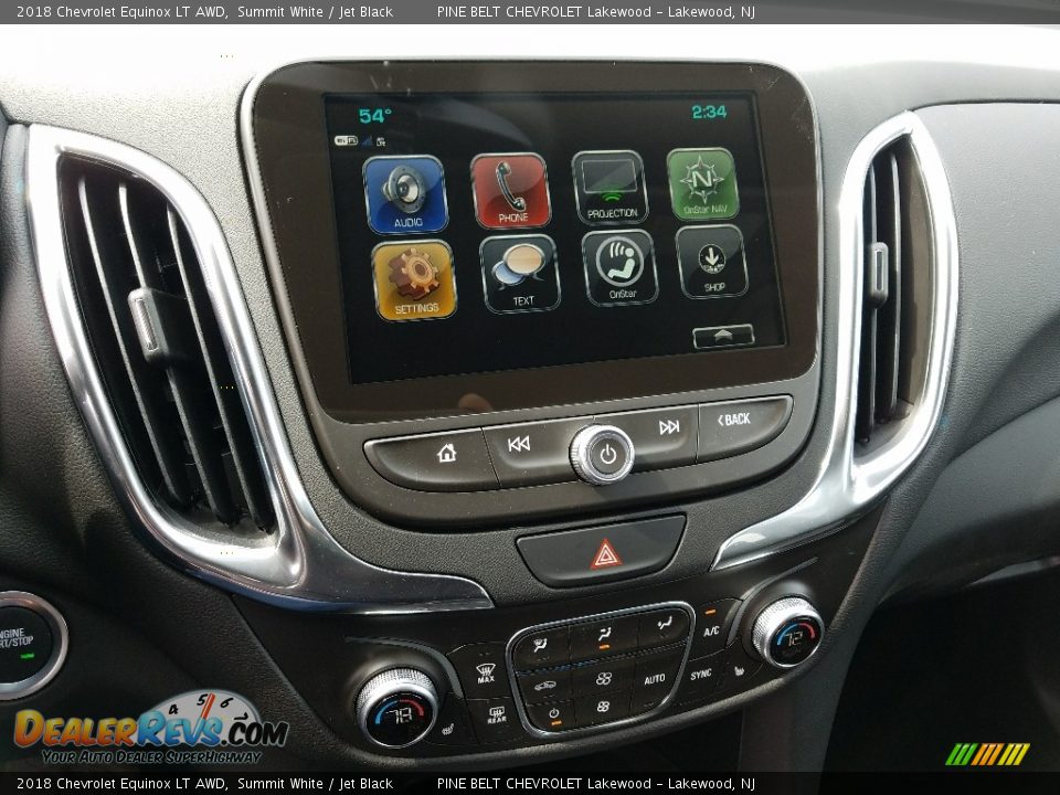 Controls of 2018 Chevrolet Equinox LT AWD Photo #10
