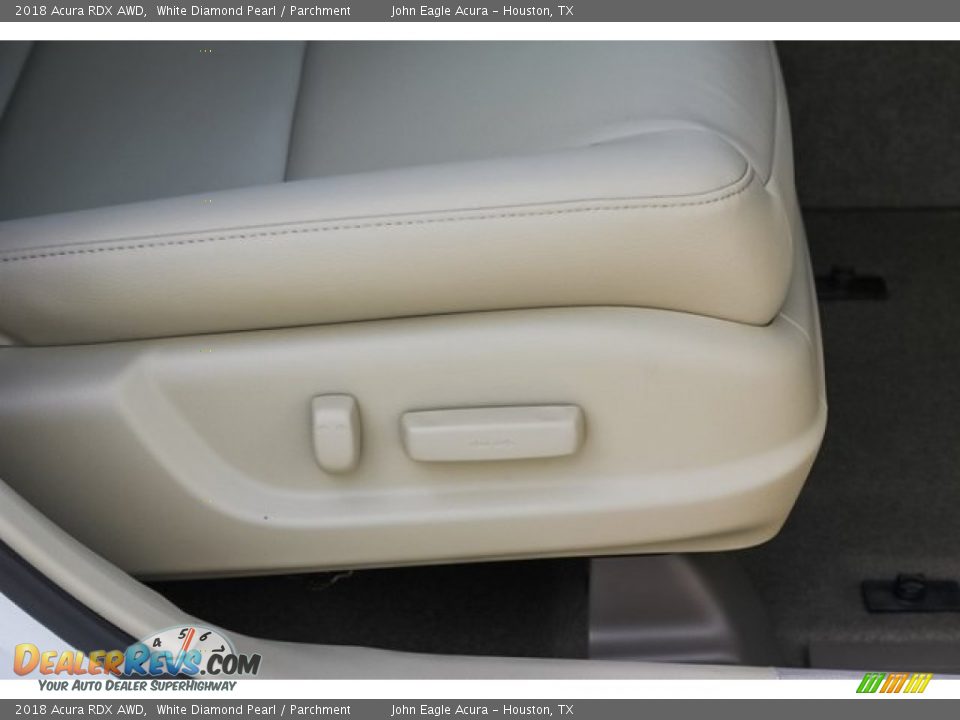 2018 Acura RDX AWD White Diamond Pearl / Parchment Photo #25