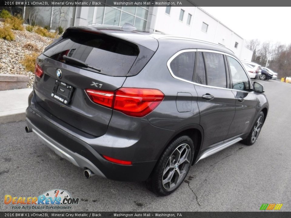2016 BMW X1 xDrive28i Mineral Grey Metallic / Black Photo #11