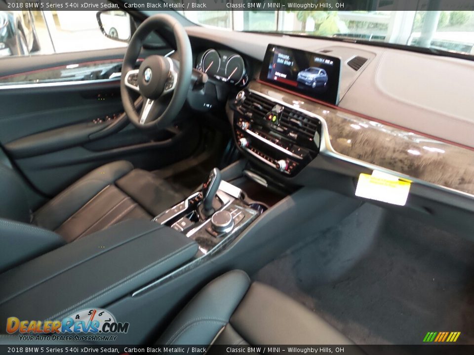 2018 BMW 5 Series 540i xDrive Sedan Carbon Black Metallic / Black Photo #6