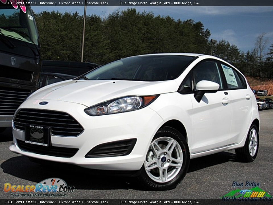 2018 Ford Fiesta SE Hatchback Oxford White / Charcoal Black Photo #1
