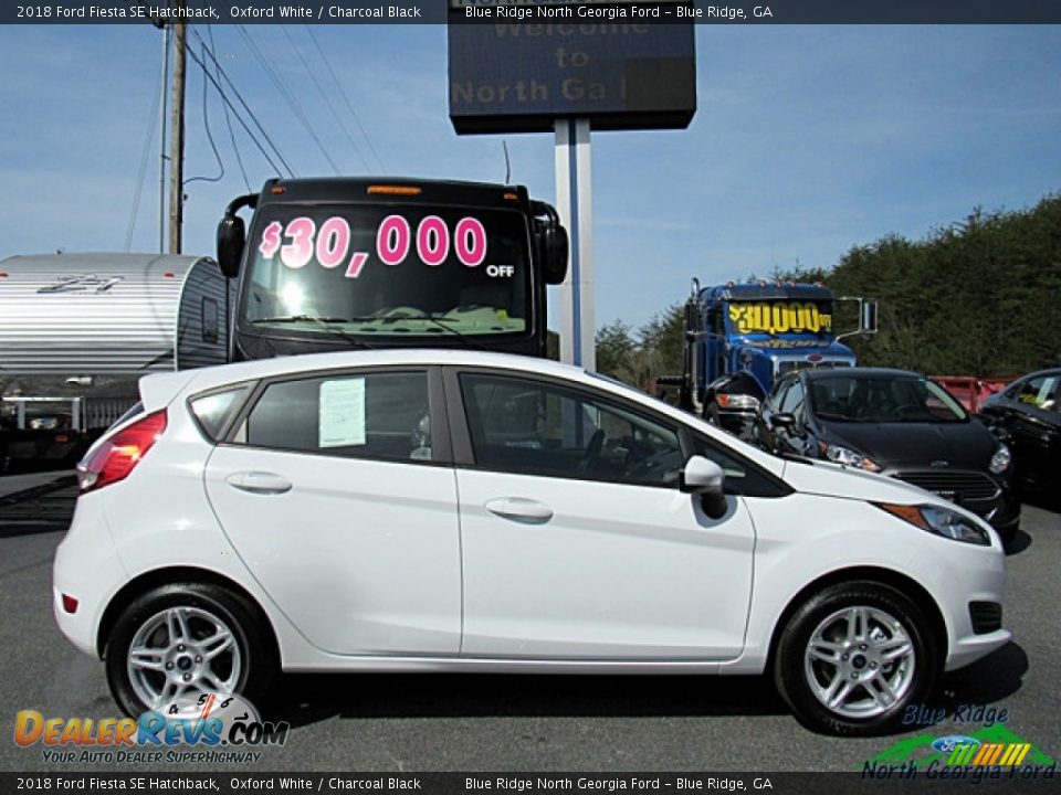 2018 Ford Fiesta SE Hatchback Oxford White / Charcoal Black Photo #6