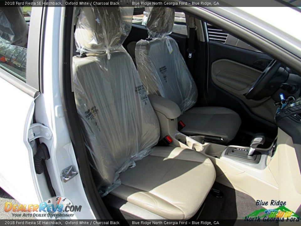 2018 Ford Fiesta SE Hatchback Oxford White / Charcoal Black Photo #11