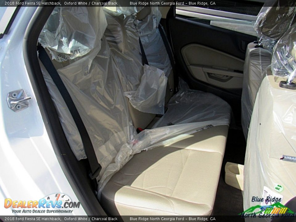 2018 Ford Fiesta SE Hatchback Oxford White / Charcoal Black Photo #13